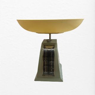 1970s Kitchen Scale