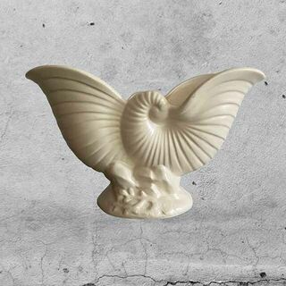 550 double shell mantle vase  